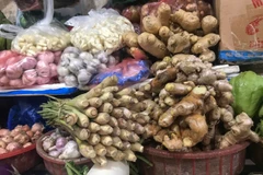 Hà Nội: Hương liệu xông hơi đắt khách, giá gừng, sả tăng cao