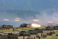 Binh sỹ Triều Tiên tập trận tấn công chiếm đảo tại một địa điểm bí mật ở Triều Tiên ngày 25/8. (Nguồn: EPA/TTXVN)