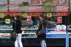 Giá cả tiêu dùng tại Đức đã giảm lần đầu tiên trong 6 năm