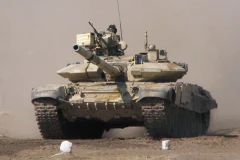 Xe tăng T-90. (Nguồn: Defence.pk) 