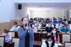 Đại biểu dự hội nghị phát biểu ý kiến. (Ảnh: Xuân Khu/TTXVN)