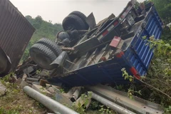 Hiện trường vụ tai nạn. (Ảnh: Thanh Thủy/TTXVN)