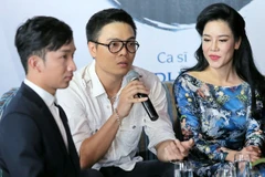 Thu Phương và đạo diễn Vũ Lâm (áo trắng) và nghệ sỹ violin Hoàng Rob. (Ảnh: Huyền Nguyễn)