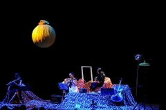 Không gian sân khấu 'Nguyệt Hạ.' (Ảnh: Công Cường)