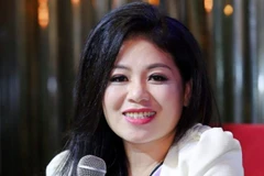 Ca sỹ Anh Thơ tại buổi họp báo chương trình tại Hà Nội... (Ảnh: Tuấn Nguyên)