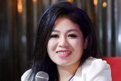 Ca sỹ Anh Thơ tại buổi họp báo chương trình tại Hà Nội... (Ảnh: Tuấn Nguyên)