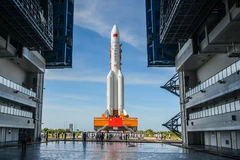 Tên lửa đẩy Trường Chinh 5 của Trung Quốc. (Ảnh: China Daily)