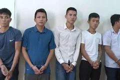 5 đối tượng bị khởi tố liên quan đến vụ gây rối trật tự tại Hải Tiến, Thanh Hóa. (Ảnh: NLĐ)