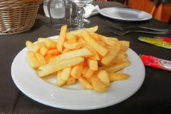 Khoai tây chiên là món ăn hấp dẫn nhưng cũng đem lại nhiều tác hại cho sức khỏe. (Ảnh minh họa: Pixabay)