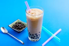 Trà sữa trân châu có thể mang theo nhiều nguy cơ đối với sức khỏe. (Ảnh: Chichilicious)