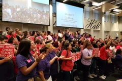 Các giáo viên tổ chức đình công tại Chicago. (Ảnh: Chicago Sun-Times)