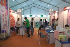 Khu vực giới thiệu các sản phẩm làm đẹp tại SMC 2019. (Ảnh: Vi Diệu/Vietnam+)