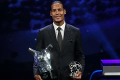 Virgil Van Dijk tại lễ trao giải. (Ảnh: Getty)
