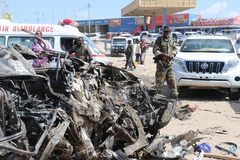 Hiện trường vụ đánh bom tại Mogadishu. (Ảnh: AFP/TTXVN)