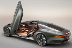 Bên trong EXP 100 GT giống như một chiếc xe trong phim khoa học viễn tưởng. (Ảnh: Bentley)