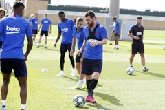 Messi quay trở lại tập luyện cùng các đồng đội. (Ảnh: FC Barcelona)