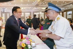 Hình ảnh hoạt động của Chủ tịch Quốc hội nhân ngày 27/7 tại Nghệ An 