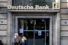 Deutsche Bank tại Frankfurt của Đức là một trong những ngân hàng có thể hưởng lợi bất ngờ. (Ảnh: AFP/TTXVN)