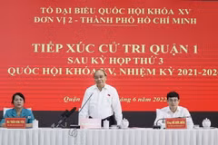 Hình ảnh Chủ tịch nước tiếp xúc cử tri quận 1, Thành phố Hồ Chí Minh