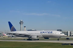 Máy bay của hãng hàng không United Airlines tại sân bay quốc tế ở Chicago, Illinois của Mỹ. (Ảnh: AFP/TTXVN)