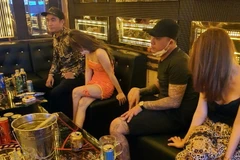 Cơ quan Công an kiểm tra các tụ điểm sử dụng ma túy. (Nguồn: cand.com.vn)