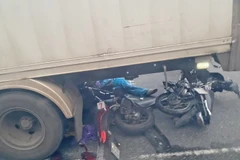 Hiện trường vụ tai nạn trên đèo Bảo Lộc khiến 2 phụ nữ tử vong vào chiều 30/4. (Ảnh: TTXVN phát)