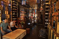 [Photo] Hà Nội: Các dịch vụ karaoke, massage, Internet hoạt động lại