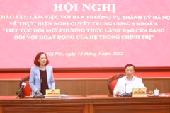 Bà Trương Thị Mai, Ủy viên Bộ Chính trị, Bí thư Trung ương Đảng, Trưởng Ban Tổ chức Trung ương, Trưởng Ban Chỉ đạo Đề án Trung ương 6 Khóa XIII phát biểu tại hội nghị. (Ảnh: An Đăng/TTXVN)