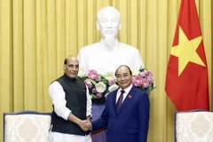 Chủ tịch nước Nguyễn Xuân Phúc tiếp Bộ trưởng Quốc phòng Cộng hòa Ấn Độ Rajnath Singh. (Ảnh: Thống Nhất/TTXVN)