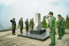 Hình ảnh Bộ đội Biên phòng tỉnh Điện Biên và Lào bảo vệ biên giới 