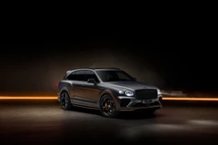 Cận cảnh mẫu SUV siêu sang Bentayga S Black Edition vừa ra mắt khách Việt