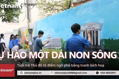 Tuổi trẻ Thủ đô tô điểm ngõ phố bằng bích họa 'Tự hào một dải non sông'