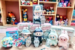 Labubu - đồ chơi hình quái vật ngộ nghĩnh gây sốt giới trẻ có giá hàng triệu đồng. (Ảnh: PV/Vietnam+)