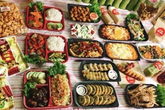 Kinh doanh đồ ăn đêm: Nghề “hái ra tiền” trong mùa bóng đá Euro