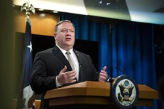 Ngoại trưởng Mỹ Mike Pompeo phát biểu trong cuộc họp báo tại Washington, DC. (Ảnh: AFP/TTXVN)