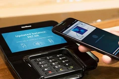 Tăng cường áp dụng giao dịch không dùng tiền mặt để đảm bảo sức khỏe, an toàn của cả khách hàng lẫn nhân viên. (Nguồn: russiabusinesstoday.com)