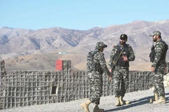 Binh sỹ Pakistan canh gác gần biên giới với Afghanistan. (Nguồn: AFP)