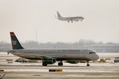 Các máy bay thương mại Mỹ đối mặt với nguy cơ bị tấn công mạng