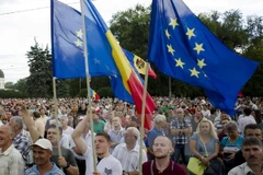 Hàng chục nghìn người biểu tình đòi Tổng thống từ chức tại Chisinau. (Nguồn: AFP/TTXVN)