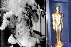 Nữ diễn viên Hollywood Norma Shearer và giải Oscar bà được trao năm 1930. (Nguồn: The New Paper)