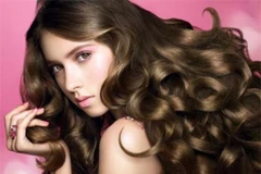 Giữ nguyên các kiểu tóc đẹp bằng cách bơm botox vào... da đầu