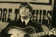 Đàn guitar của huyền thoại John Lennon có giá "khủng" 