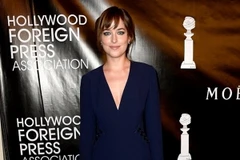 Ở diễn viên Dakota Johnson luôn toát lên sự thanh lịch pha trộn nét gợi cảm vừa đủ.