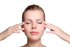 Bí quyết giúp khuôn mặt hết sưng phù chỉ trong vòng 3 phút