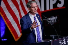 Ông Scott Bessent phát biểu trong chiến dịch vận động tranh cử của cựu Tổng thống Donald Trump ở Asheville, bang Bắc Carolina, Mỹ. (Ảnh: REUTERS/TTXVN)