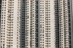 Tòa nhà chung cư ở Hong Kong, Trung Quốc. (Ảnh: AFP/TTXVN)