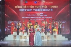 Một tiết mục trong Chương trình giao lưu nghệ thuật “Tiếng hát hữu nghị Việt-Trung,” tổ chức chiều 30/9 vừa qua, tại Hà Nội,