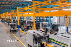 Bên trong nhà máy sản xuất ôtô năng lượng mới tại An Huy, Trung Quốc. (Ảnh: THX/TTXVN)