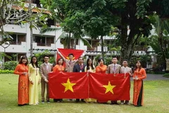 Đoàn học sinh Việt Nam giành 6 huy chương. (Ảnh: Đỗ Quyên/Vietnam+)