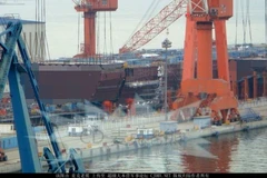 Trung Quốc đóng tàu sân bay. (Nguồn: Popular Science)